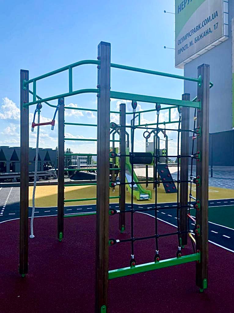 Удачный финиш для нового старта. В ЖК "OLYMPIC PARK" завершили строительство детской площадки